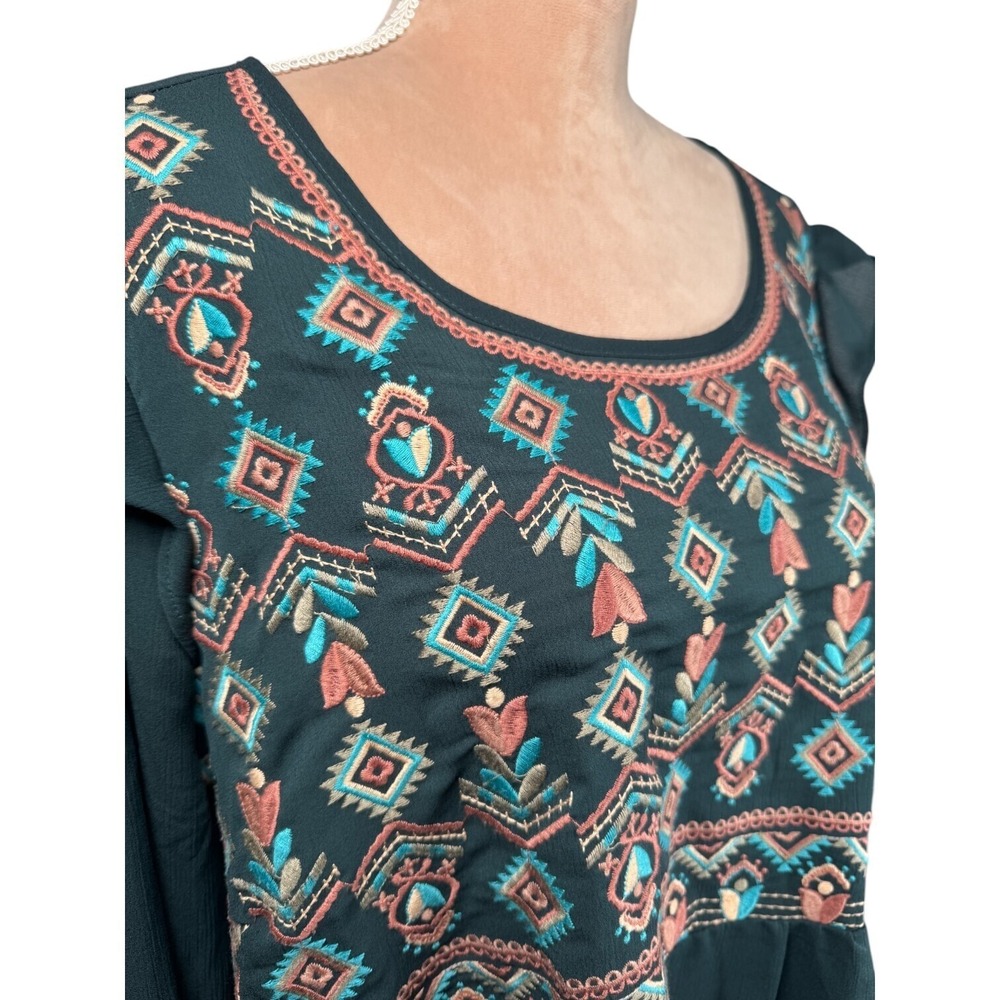Savannah Jane 1X Top Green Pink Embroidered Aztec Boho Office Feminine‎ - Picture 3 of 13